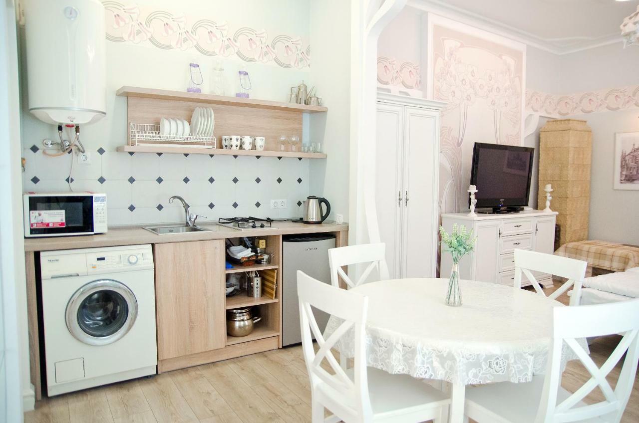 Deluxe Appartment In The City Center Lviv Exteriör bild