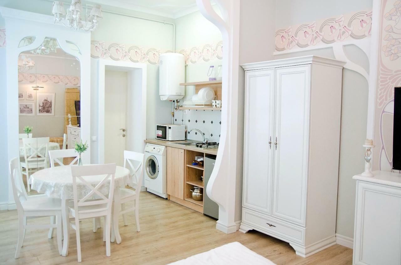 Deluxe Appartment In The City Center Lviv Exteriör bild