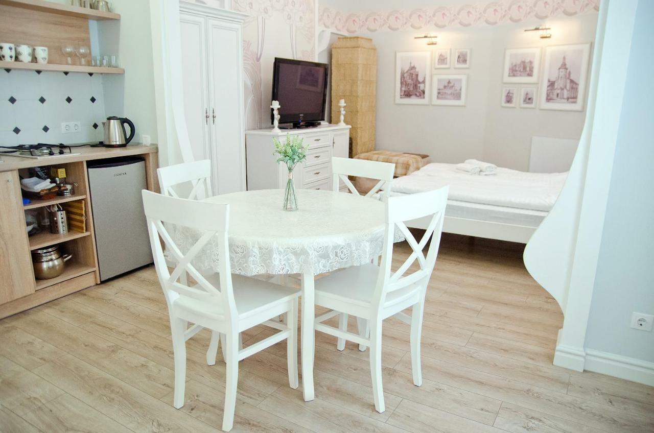 Deluxe Appartment In The City Center Lviv Exteriör bild