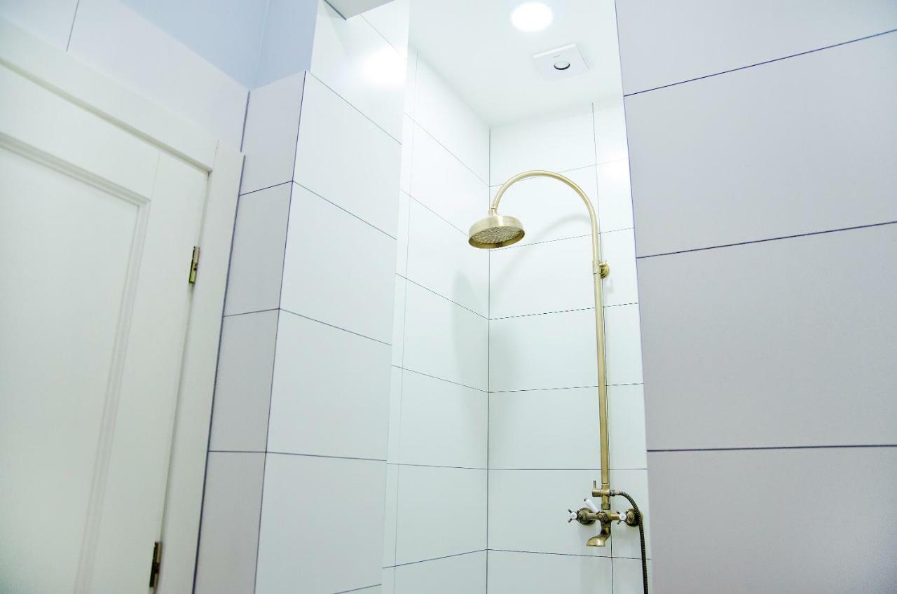 Deluxe Appartment In The City Center Lviv Exteriör bild