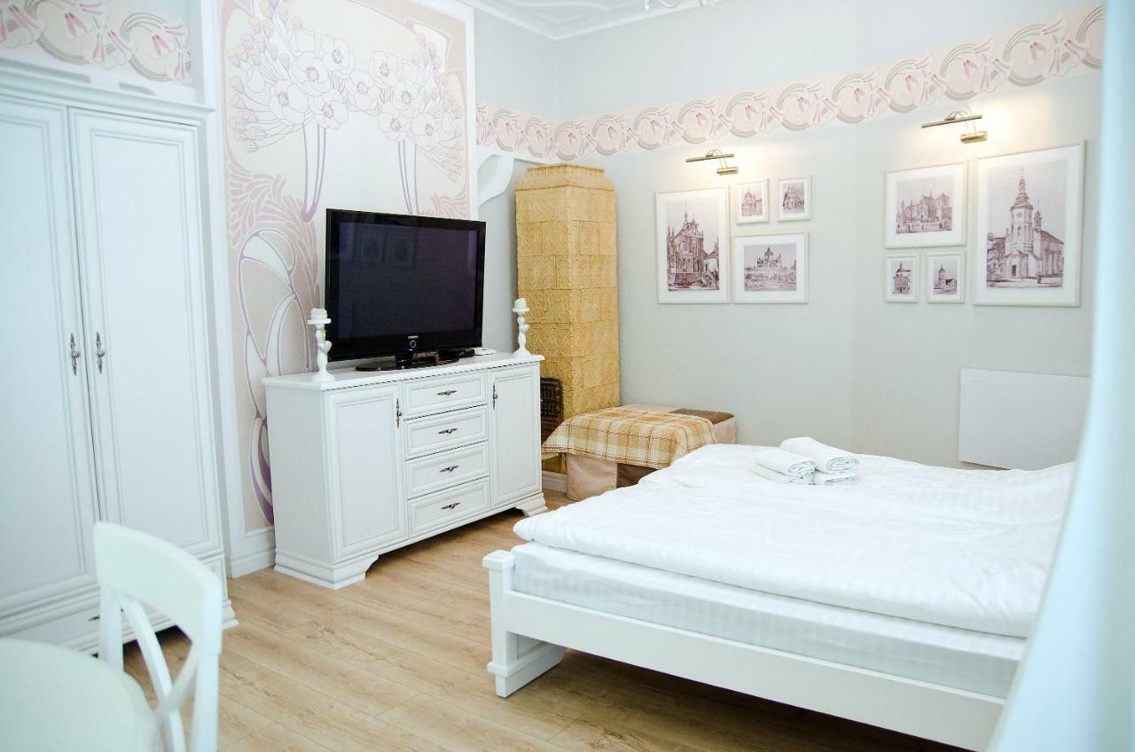 Deluxe Appartment In The City Center Lviv Exteriör bild